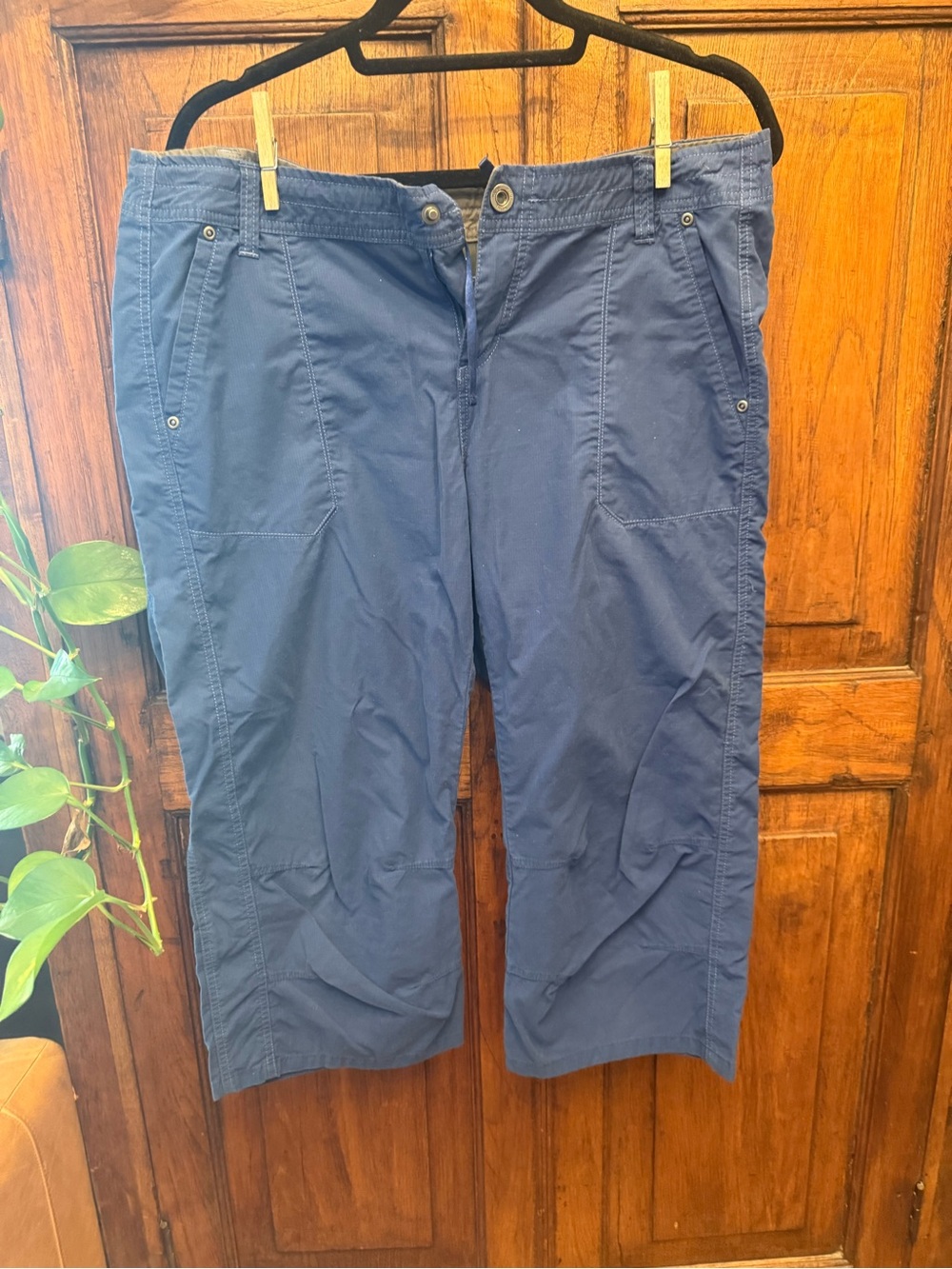 Kuhl Pants Womens Capris Embroidered pocket